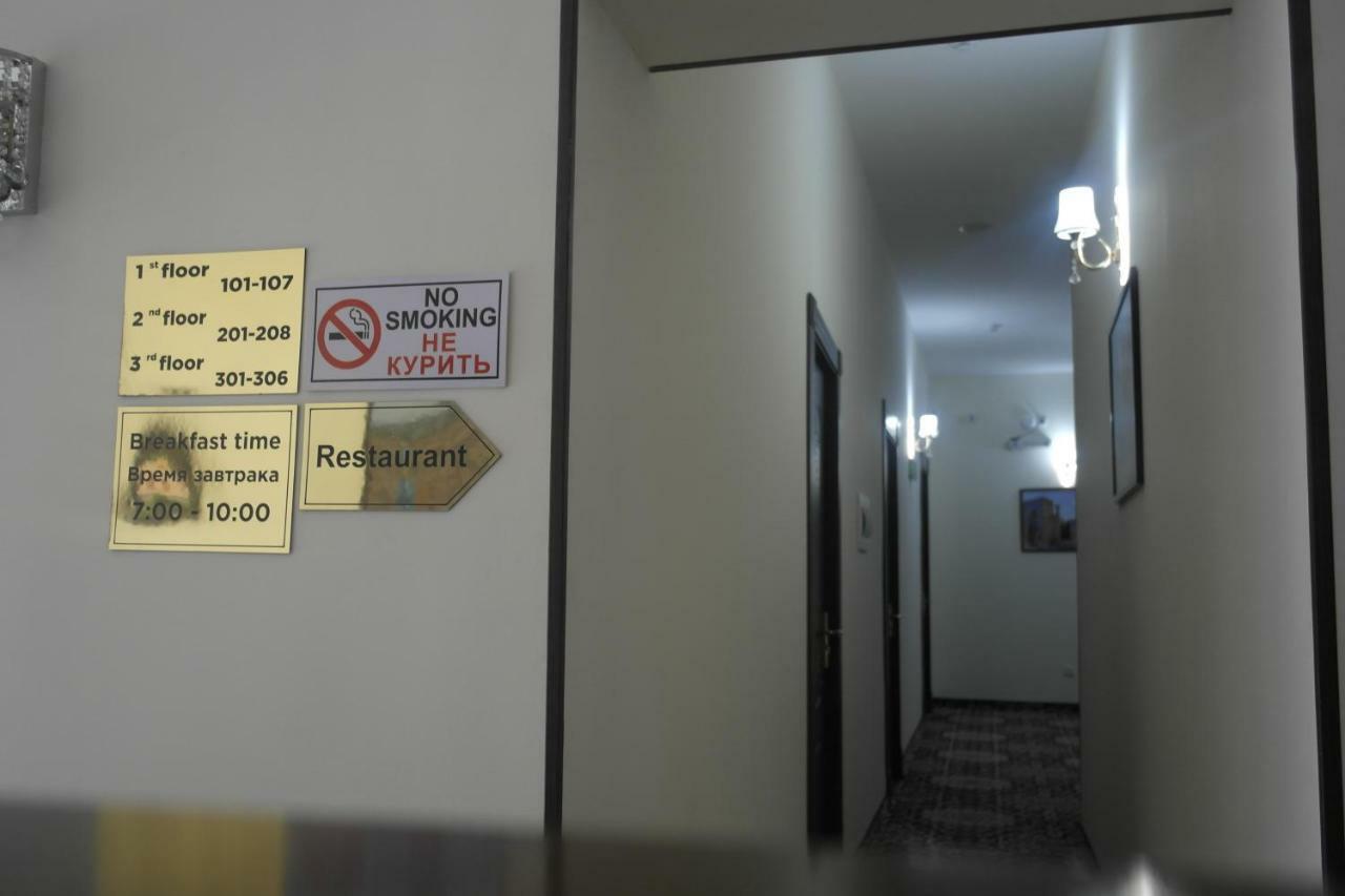 Orient Star Hotel Tasjkent Eksteriør bilde